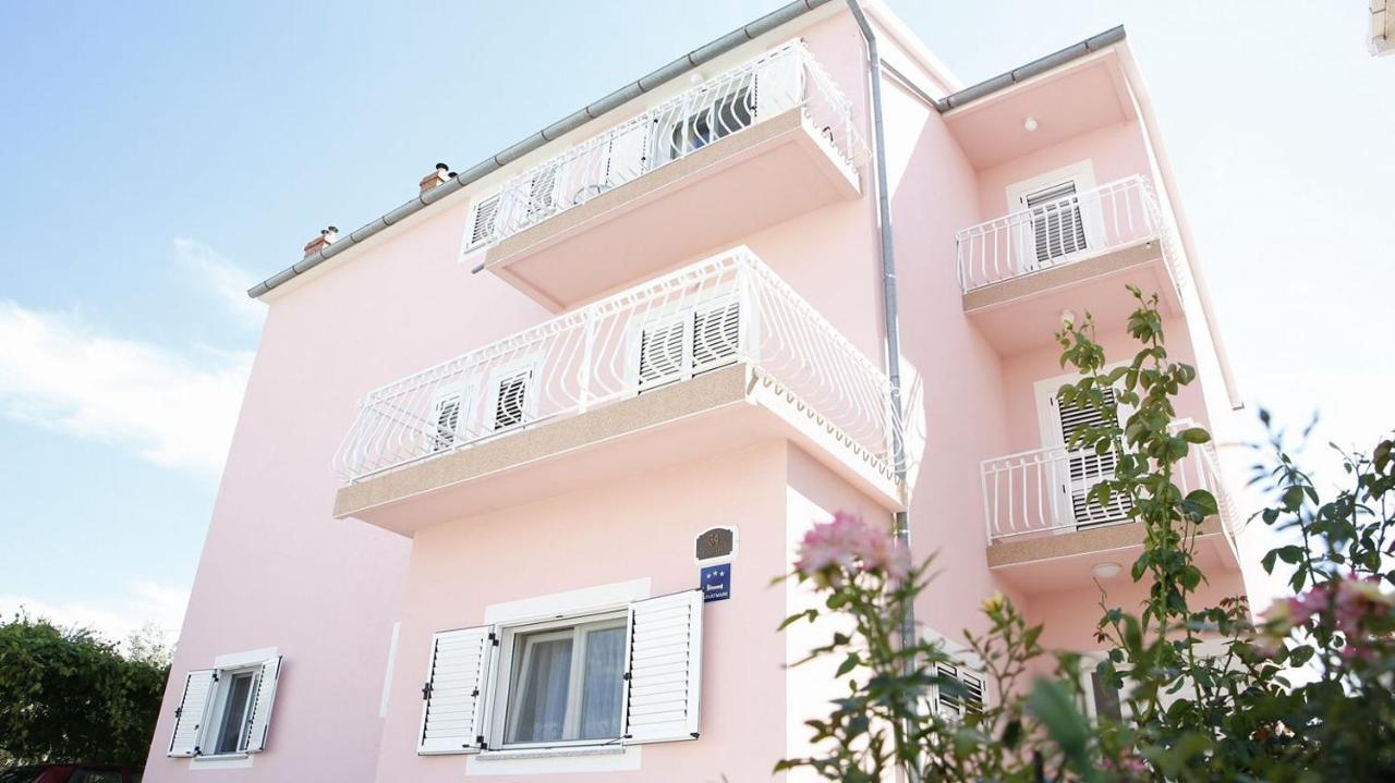 Ivic Apartments Vodice Croatia Ngoại thất bức ảnh