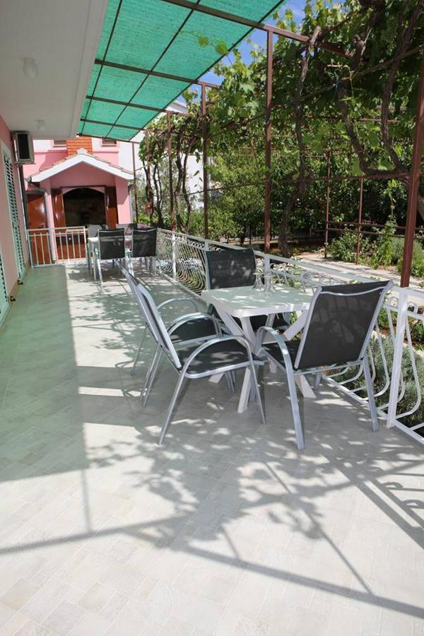 Ivic Apartments Vodice Croatia Ngoại thất bức ảnh