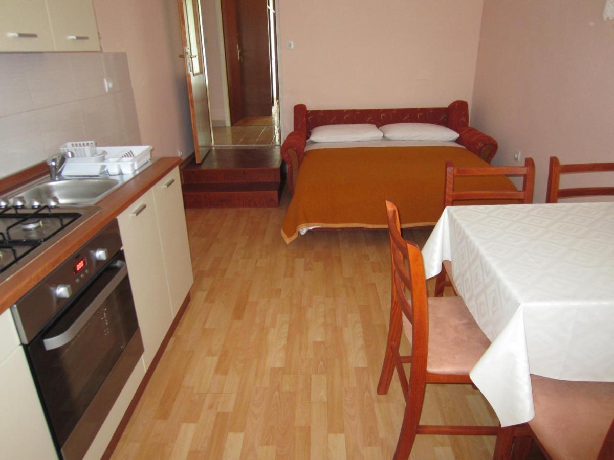Ivic Apartments Vodice Croatia Ngoại thất bức ảnh